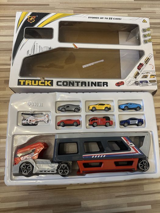 Писта с колкчки,влак и V8  drives