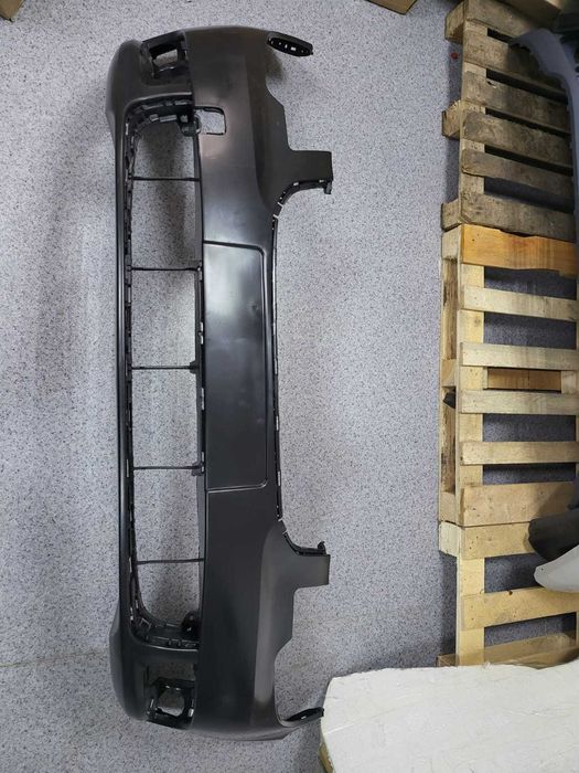 Бампер передний Skoda SUPER B Дорестайл