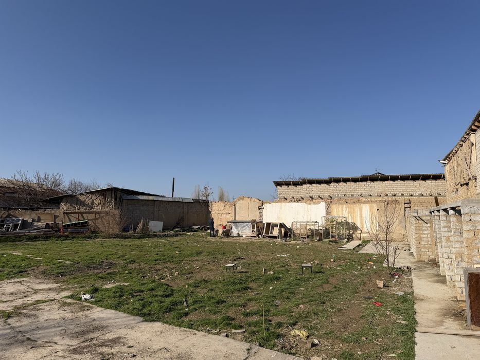 Keles Abdurahmon yer sotiladi