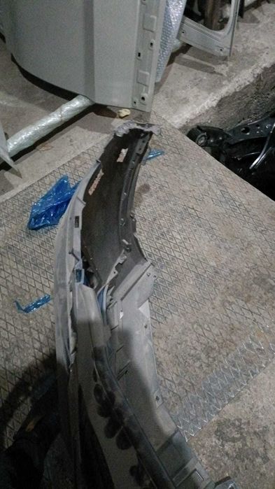 передний бампер на хундай санта-фе