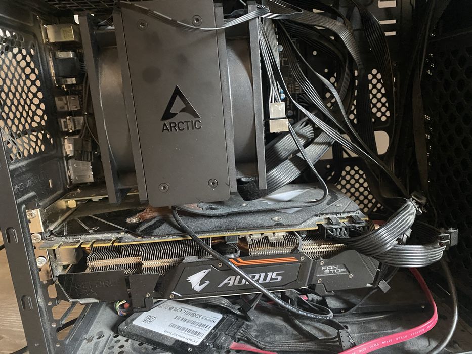 kit ryzen 5 3600 + placa de baza + gtx 1080 ti