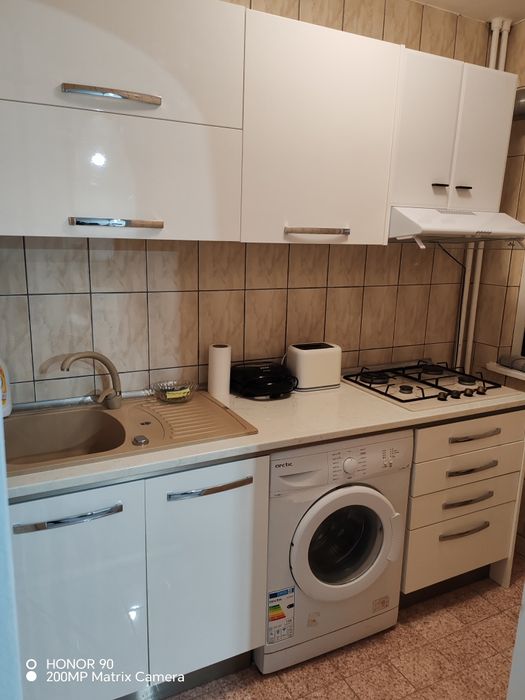 Închiriez Garsonieră Brazda Regim Hotelier
