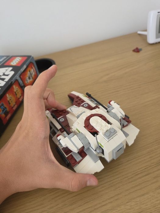 Vand Lego Star Wars 75182 in stare perfecta.