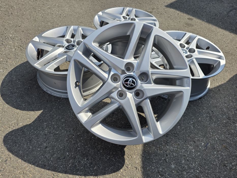 17цола Toyota 5x114,3 Тойота 4бр Оригинални