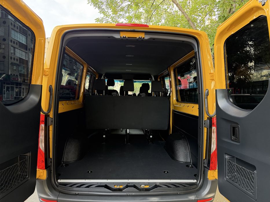 Mercedes Sprinter 8+1 locuri Clima