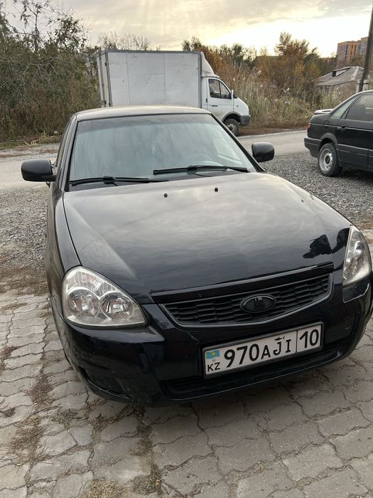 Продам Приора 2009 год