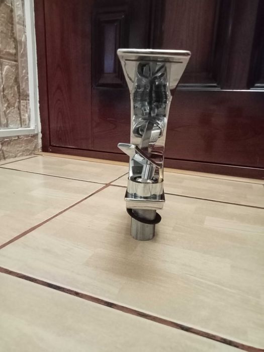 De vînzare baterie lavoar baie noua