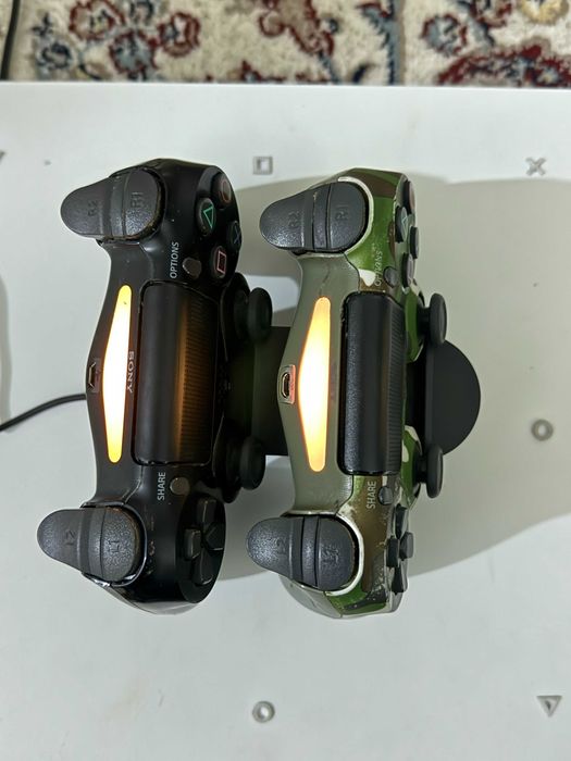 Play Station 4 pro 1TB