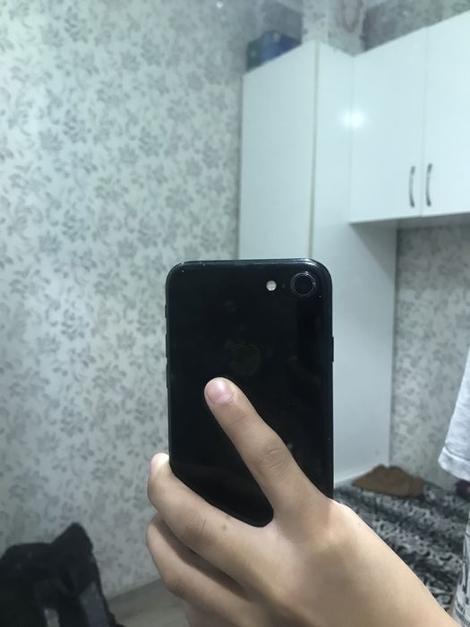 обменяю  айфон 7