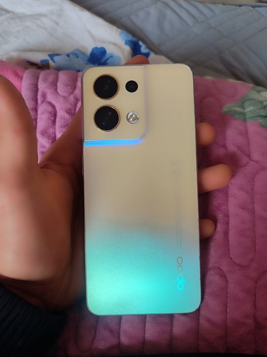 Продам телефон Oppo Reno 8