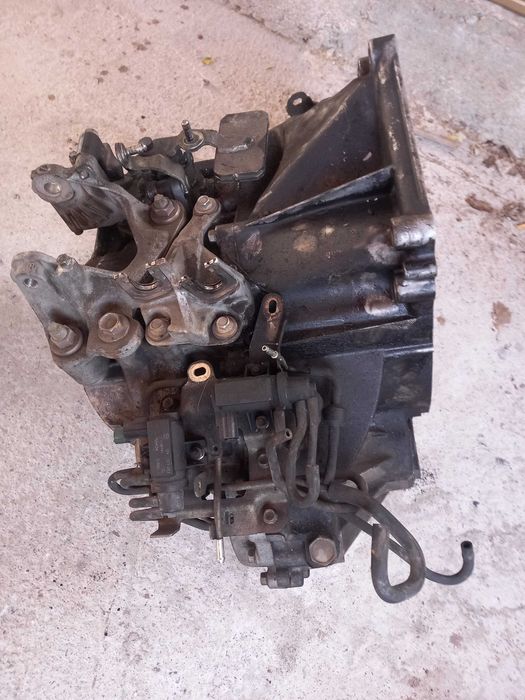 Скоростна кутия за мазда сх5 2,2 дизел 2014г