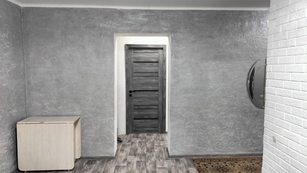 Срочно продам 4 комнатную квартиру