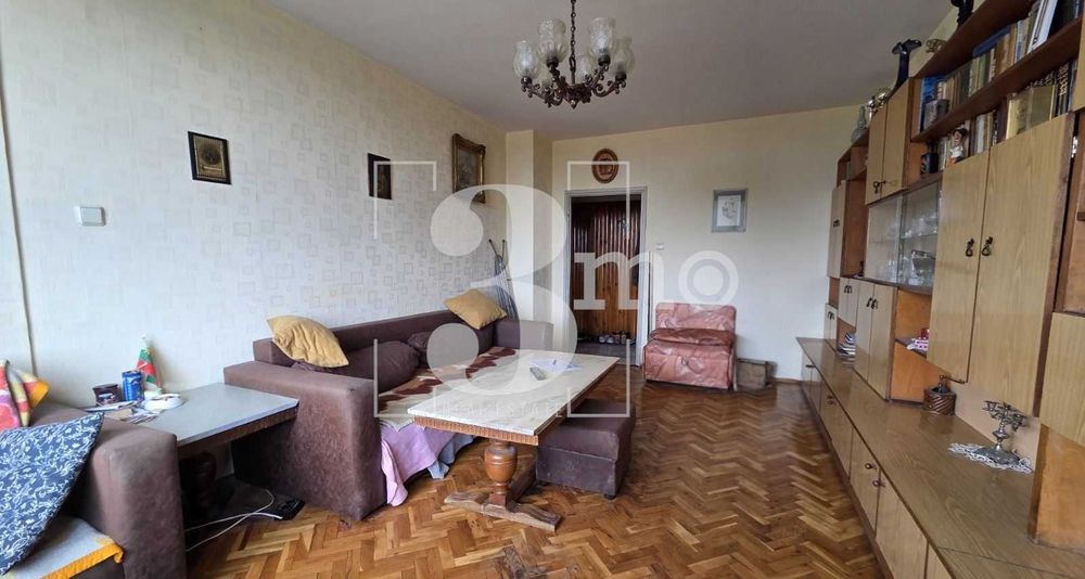 „3mo“ недвижими имоти продава тристаен апартамент в кв. Банишора