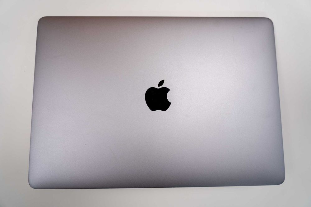 Apple MacBook Air M1 13” – 8GB RAM, 256GB SSD, Space Grey