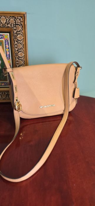 Сумка кожаная Michael Kors