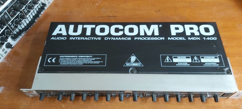 Vând două procesoare de sunet