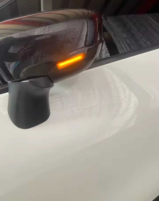 Динамични бягащи мигачи за огледалата за Рено Клио Renault Clio Captur