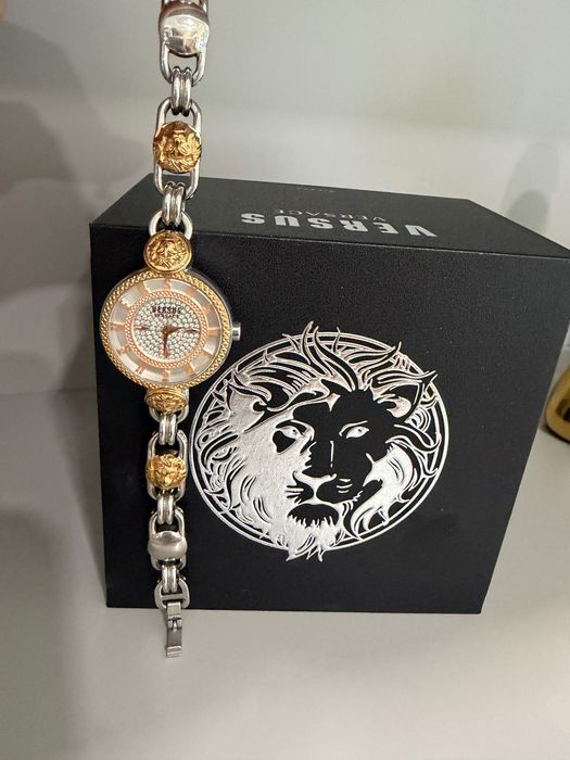Оригинален дамски часовник Versace