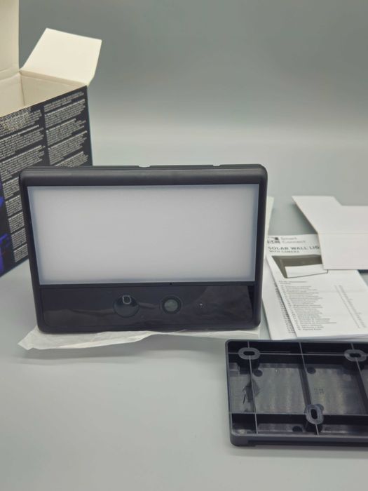 LSC Smart Connect соларна стенна лампа с КАМЕРА 1296 p, Wi-Fi, IP66