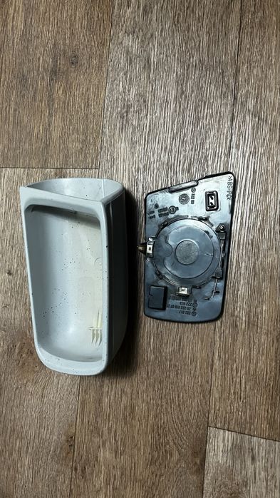 Зеркало на Мерседес Бенц