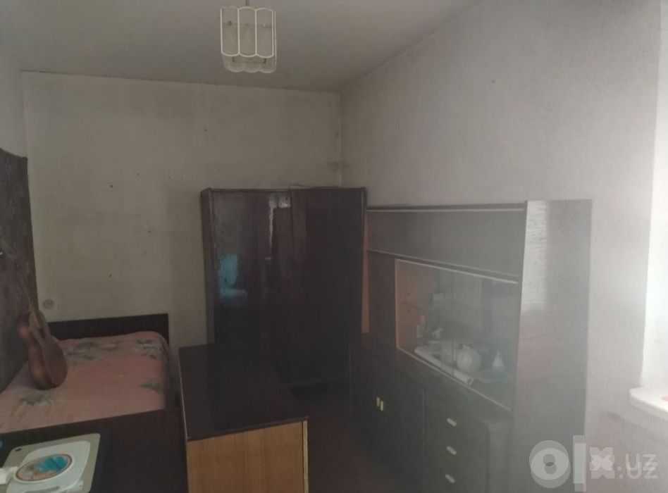 Квартира продаётся Чиланзар Г9А 2/2/4 балкон 2*6 ор. Фархадский