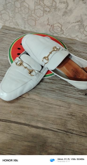 Продаю  макасины чисто кожа