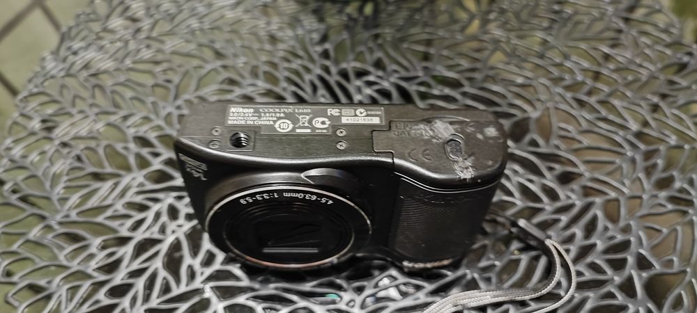 Camera Nikon Coolpix L610 16Mp baterii AA