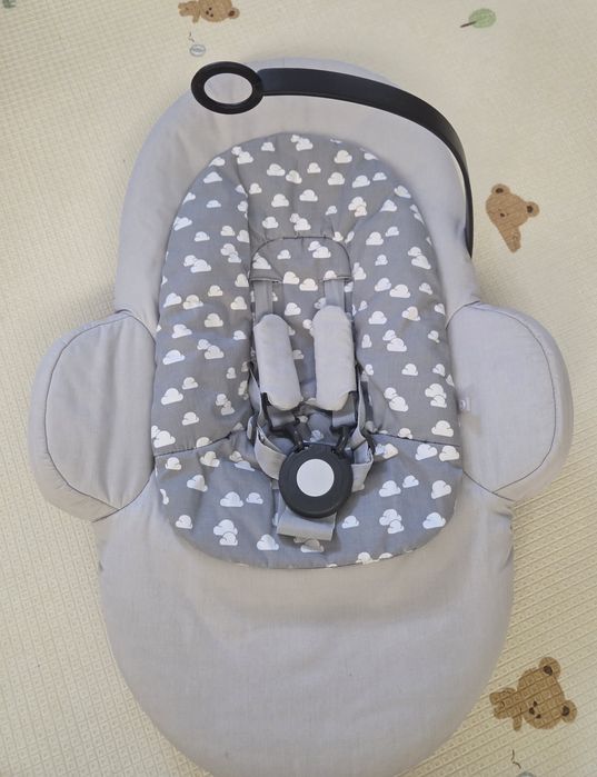 Свободно стоящ бебешки шезлонг Stokke Steps Bouncer