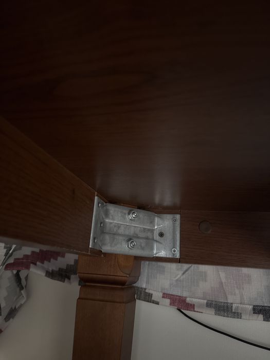 Продам стол в хорошем состоянии