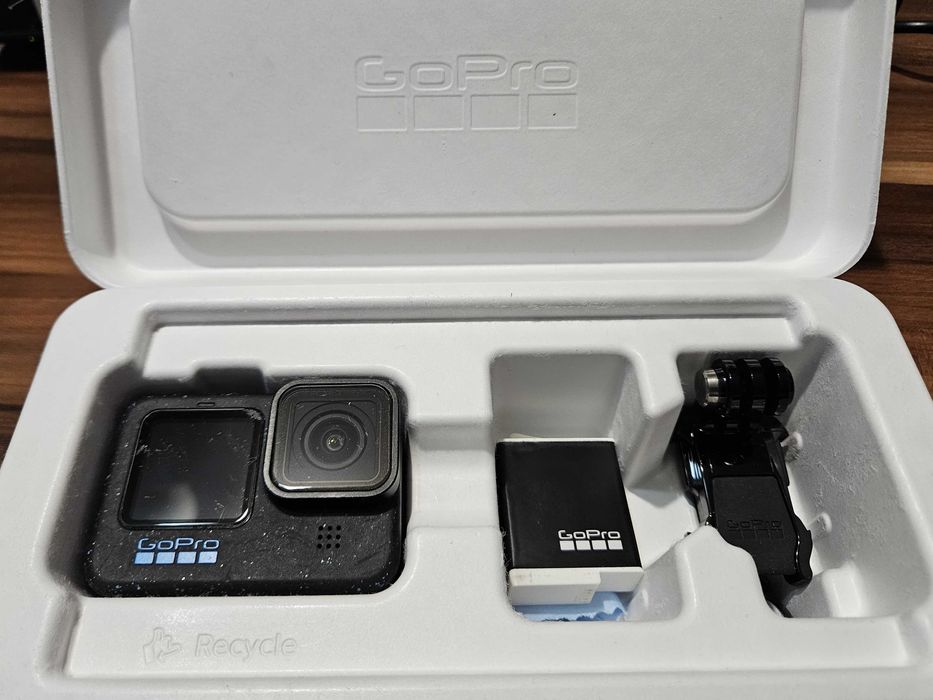 GoPro Hero12 Екшън Камера 2 бр + аксесоари