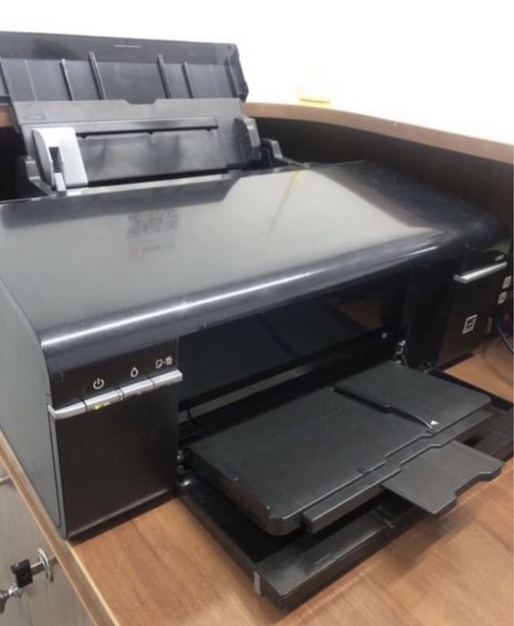 Принтер на запчасти ,Epson l800