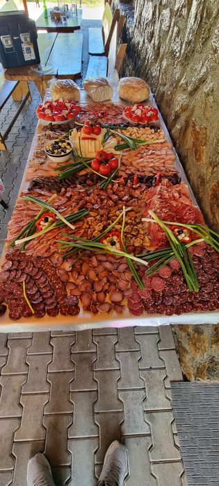 Protap  rotisor  porc vitel miel , nunti botezuri evenimente