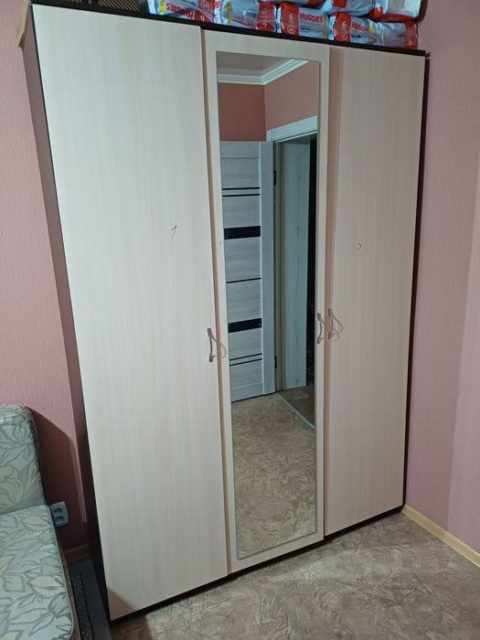 Продам спальный шифанер