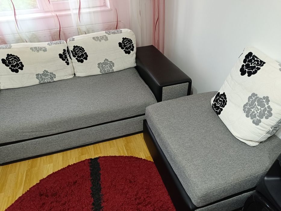Vând colțar living