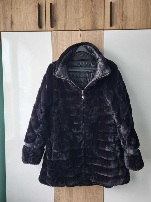 Двулицево дамско палто .Две палта в едно