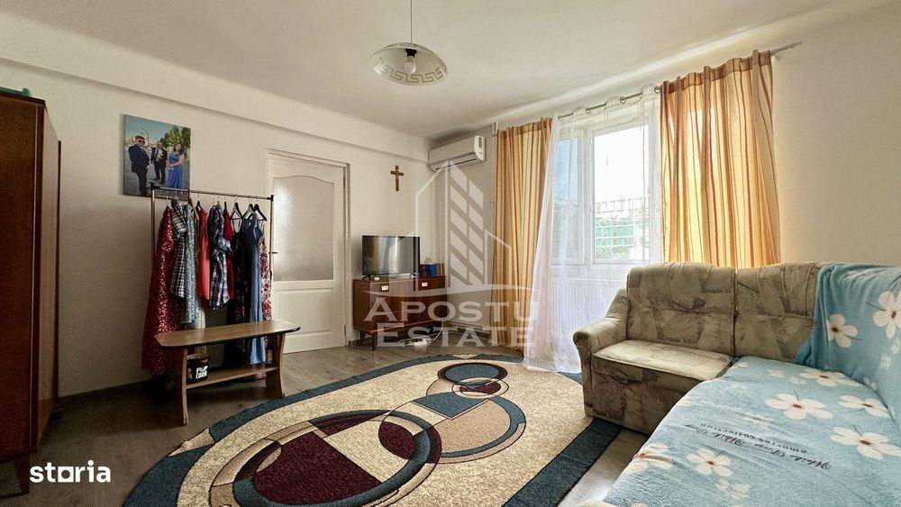Apartament cu 2 camere, etajul 1, Universitatea de Vest