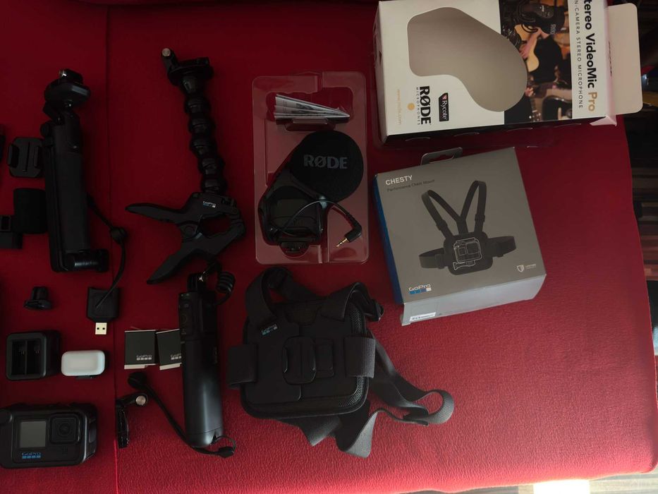 GoPro Hero11 Black + Microfon Rode + Card + Volta + Accesorii