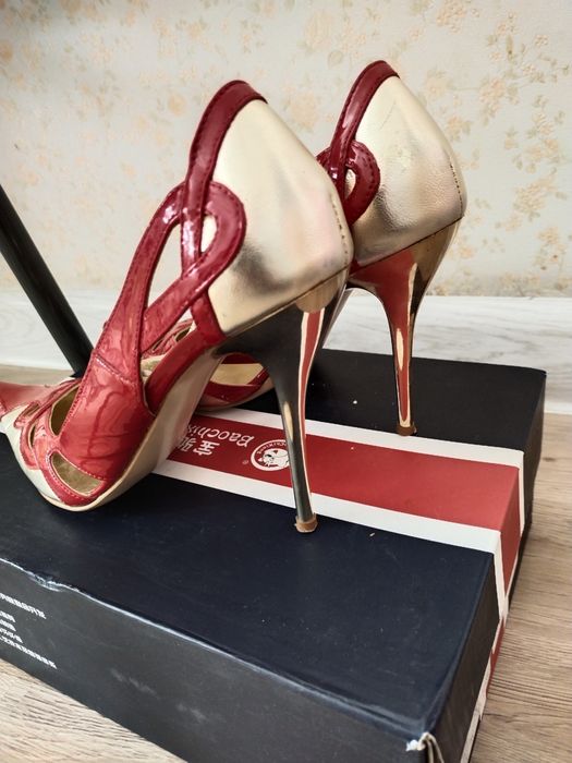 Продам туфли Италия