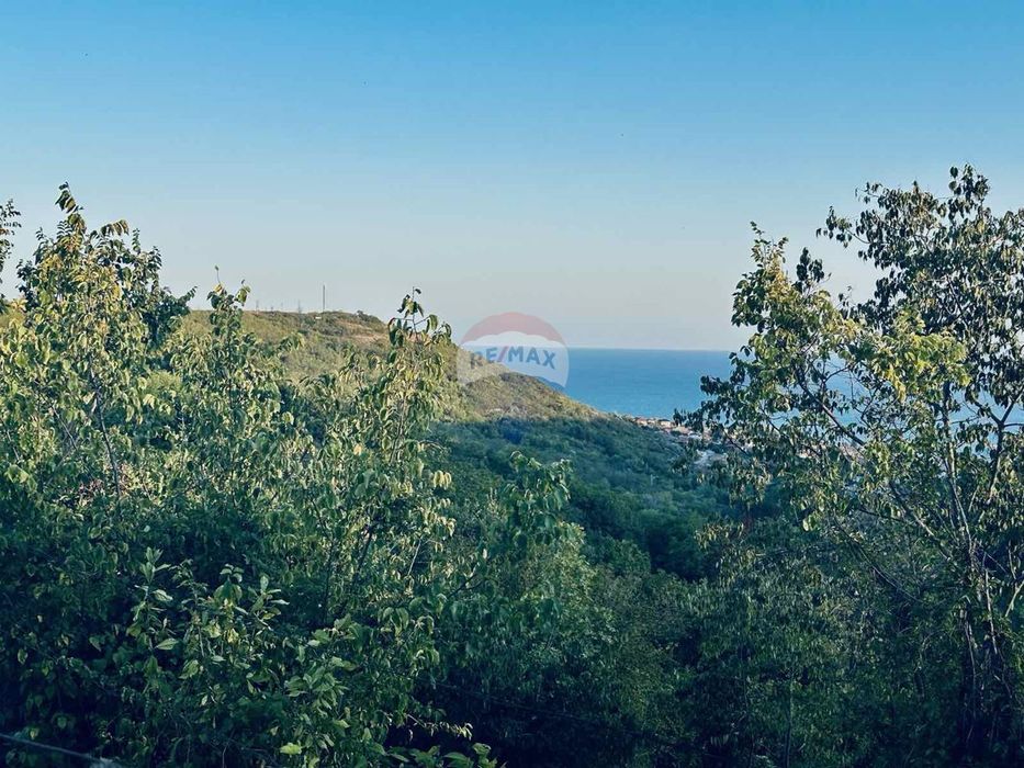 Парцел с морска гледка и потенциал за продажба или бизнес развитие, г