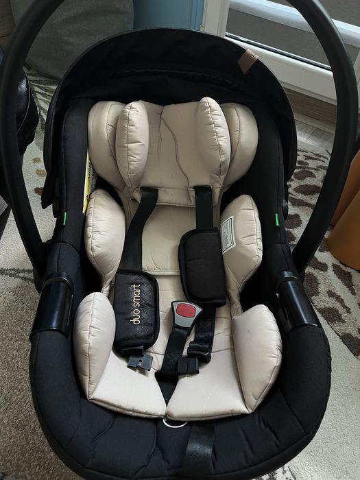 Столче за кола Chipolino duo smart + подарък нови адаптори за количка