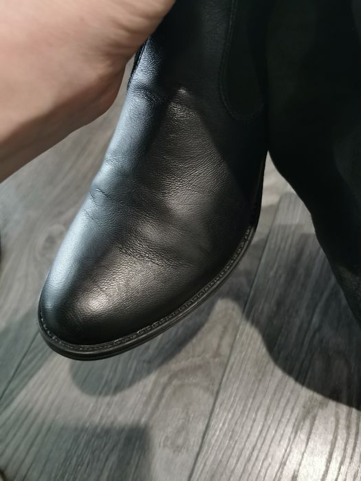 Cizme lungi peste genunchi