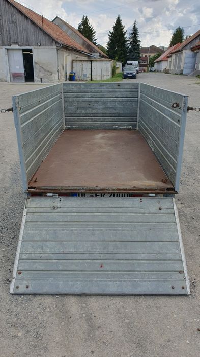 •Vînd o remorcă HEİNEMANN 1200 Kg reclasificată la 750 Kg•
