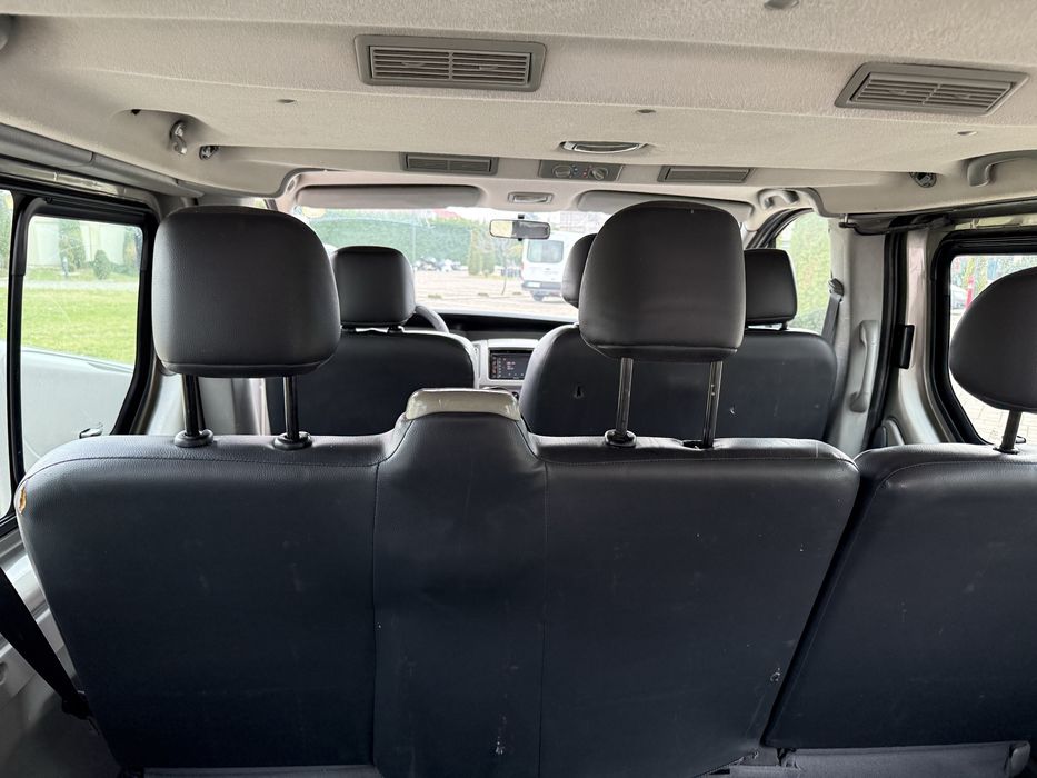 Renault Trafic Passenger 9 locuri – 2.0 dCi 115CP – 2010