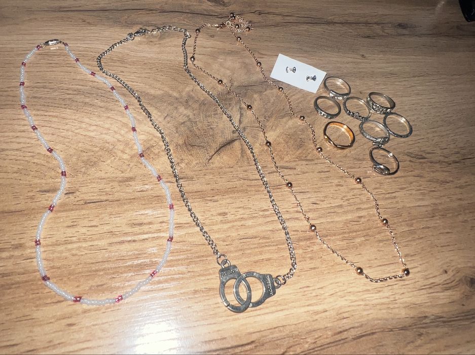 Набор: 3 цепочки + 8колец + серьги — новое украшение