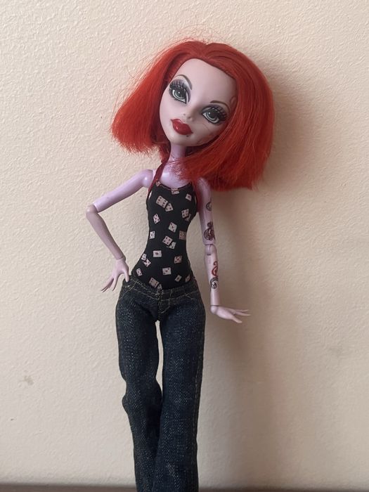 Кукла monster high