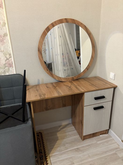 Продам срочно спальный гарнитур