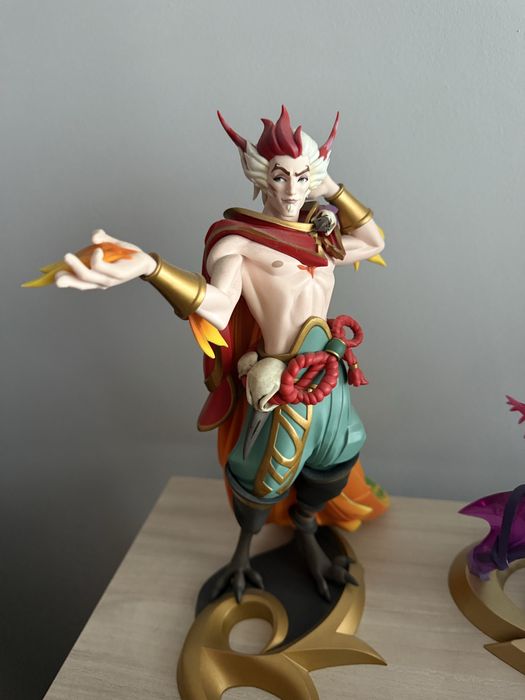 League of Legends статуетки