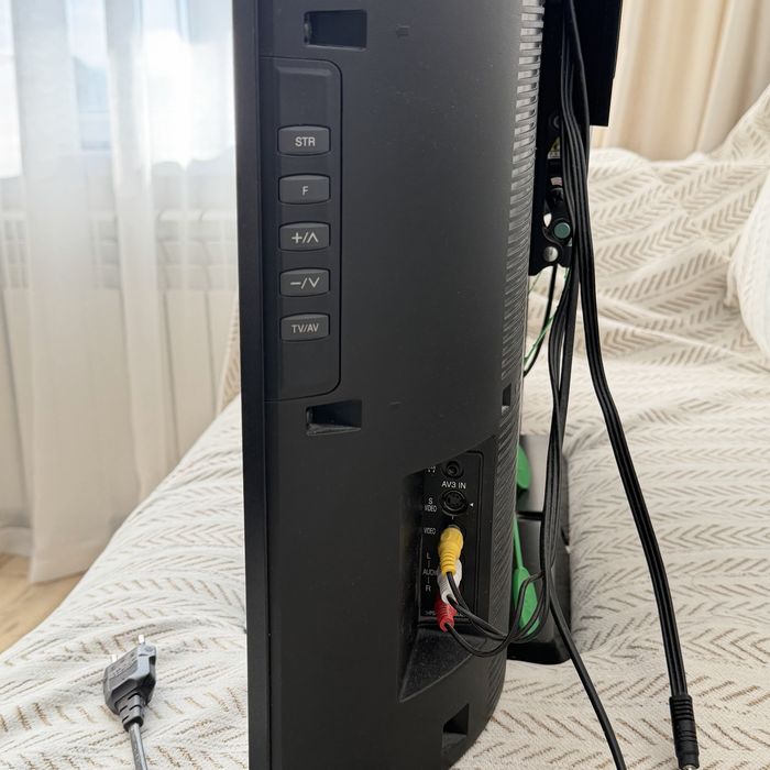Телевизор Panasonic VIERA LCD TV 32