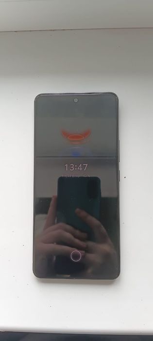 Продаю телефон vivo v27e
