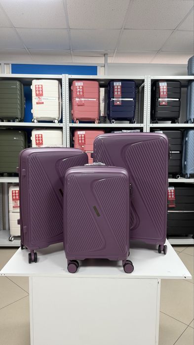 Чемоданы от 11000 тг неубиваемые